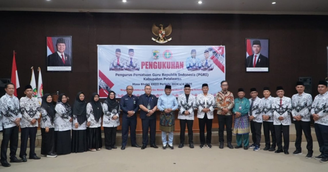 Bupati Zukri Hadiri Pengukuhan Pengurus PGRI Kabupaten Pelalawan Masa Bhakti  2025–2030