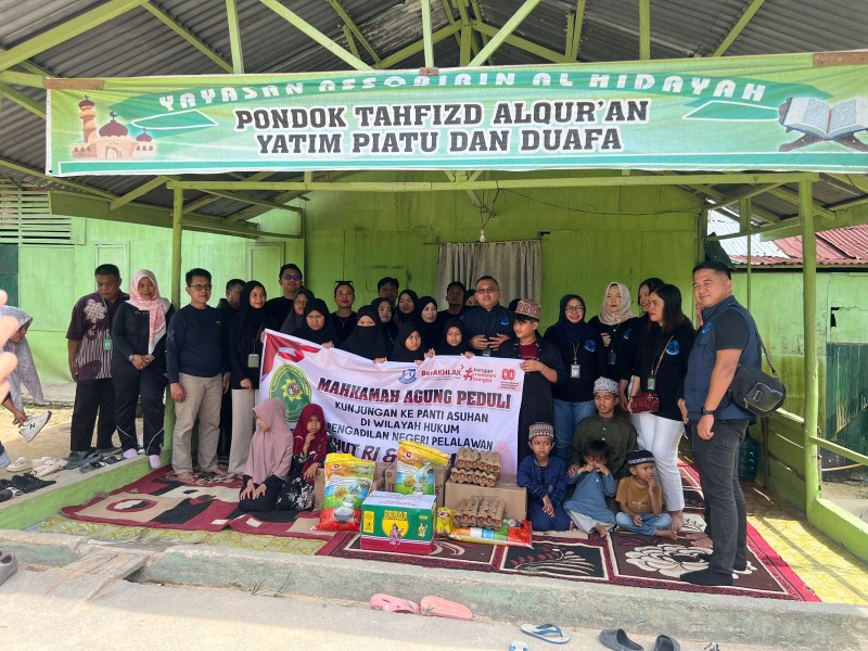 HUT ke-80 MA RI, PN Pelalawan Berbagi Bahagia dengan Anak Asuh Pondok Tahfizd