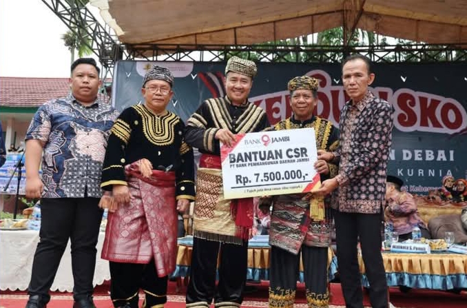 Hadiri Kenduri Sko Depati IV Kumun Debai, Wako Alfin: Kita pererat Kekerabatan, Kekeluargaan, serta Persatuan dan Kesatuan