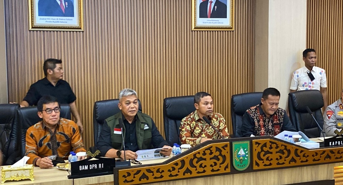 Bupati Pelalawan Hadiri Pertemuan BAM DPR RI Terkait Perlindungan Hak Hidup Masyarakat Sekitar TNTN